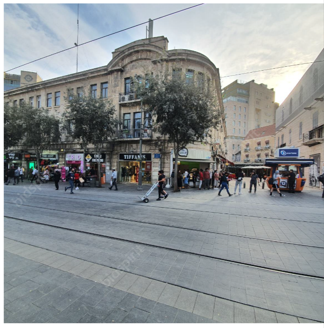 , זכויות בנכס, ירושלים, רחוב יפו 43, גוש 30049, חלקה 71 תת חלקה 32. מחיר מינימום להגשת הצעות: ₪4,900,000.