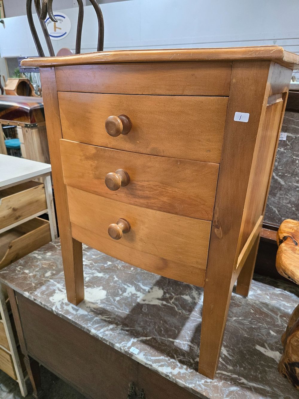 Lot 98: 1 X 3 DRAWER BEDSIDE CABINET