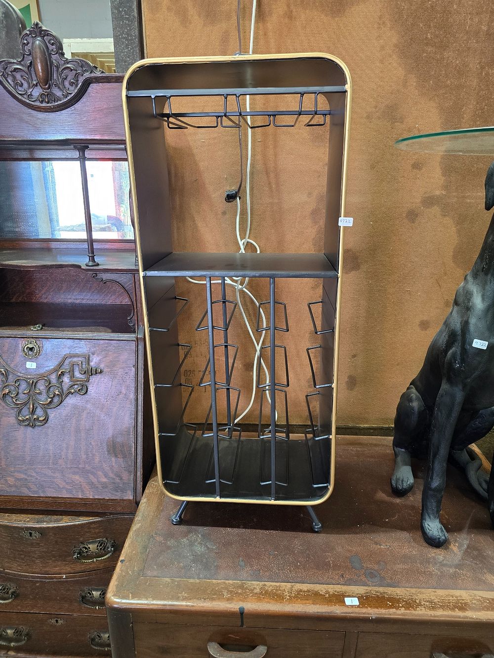 Lot 109: 1 X METAL WINE DRINKS STAND VINTAGE STYLE