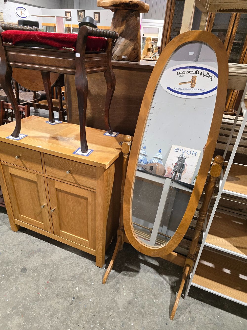 Lot 141: 1 X BEECH CHEVAL MIRROR