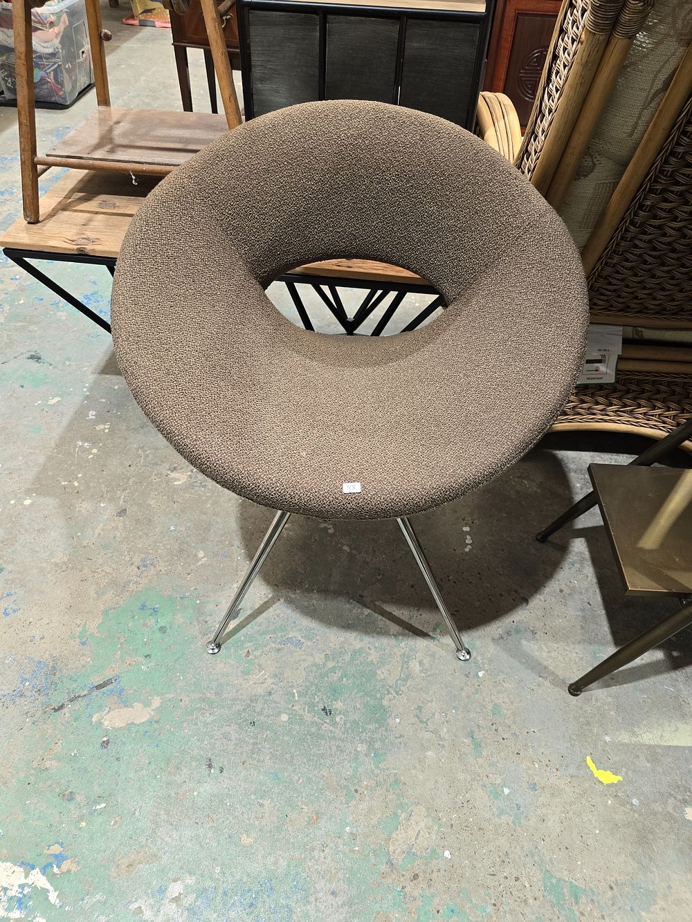 Lot 155: 1 X JONES UPHOLSTERY TUB CHAIR