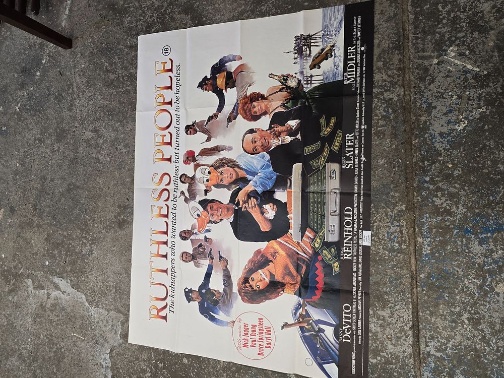 Lot 194: RUTHLESS PEOPLE MOVIE POSTER HAS FOLD MARKS BUT...