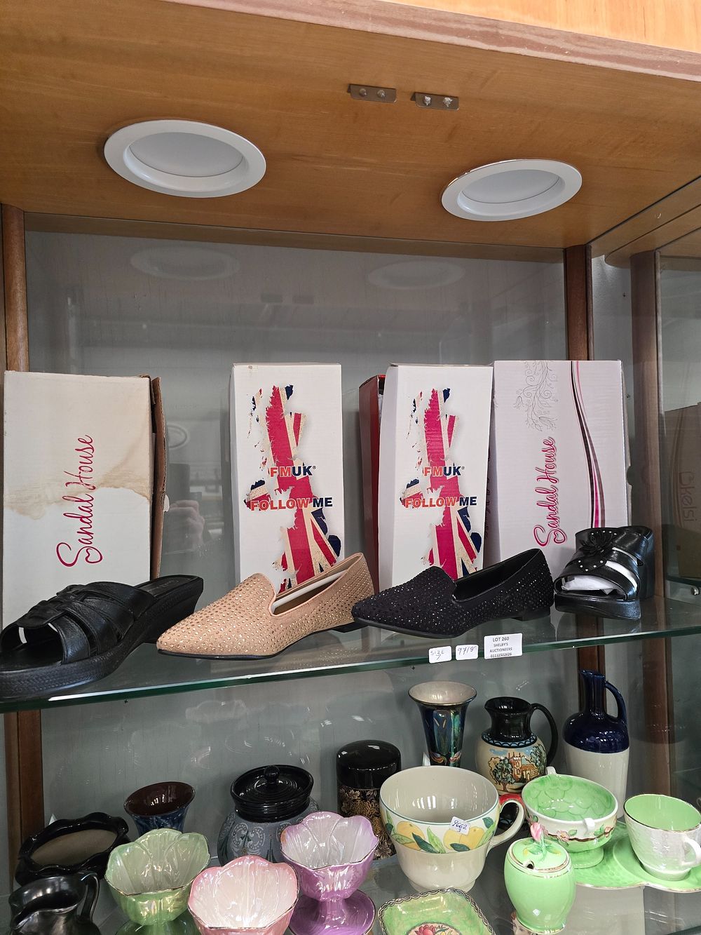 Lot 260: 4 X VARIOUS PAIRS OF LADIES NEW IN...