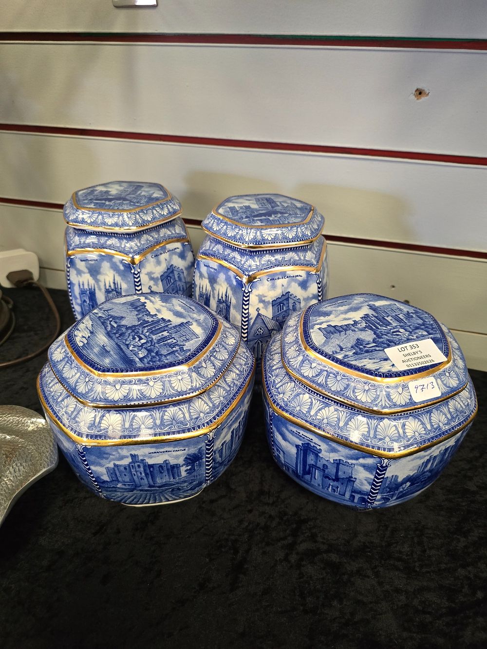 Lot 353: SELECTION OF RINGTONS POTTERY WARE ITEMS