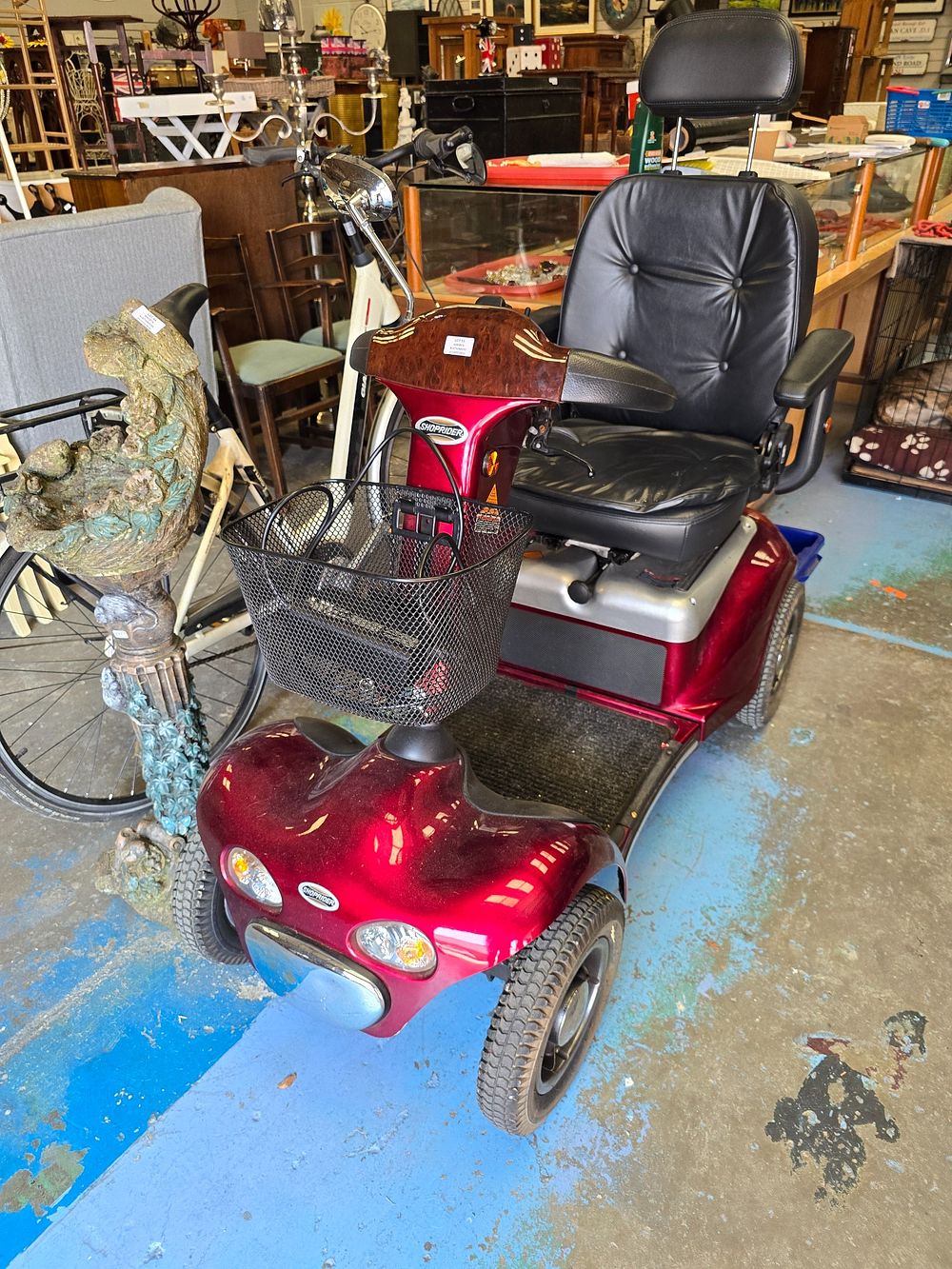 Lot 33: 1 X SHOPRIDE DELUX MOBILITY SCOOTER IN WORKING...