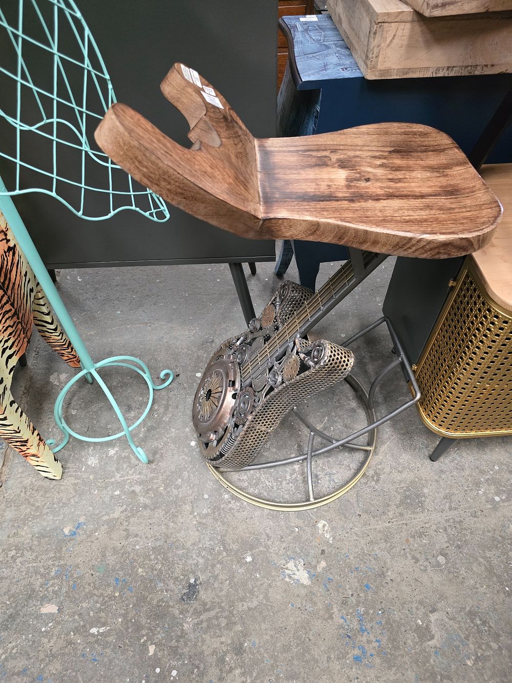 Lot 174: 1 X INDUSTRIAL STYLE HAND CRAFTED GUITAR CHAIR...