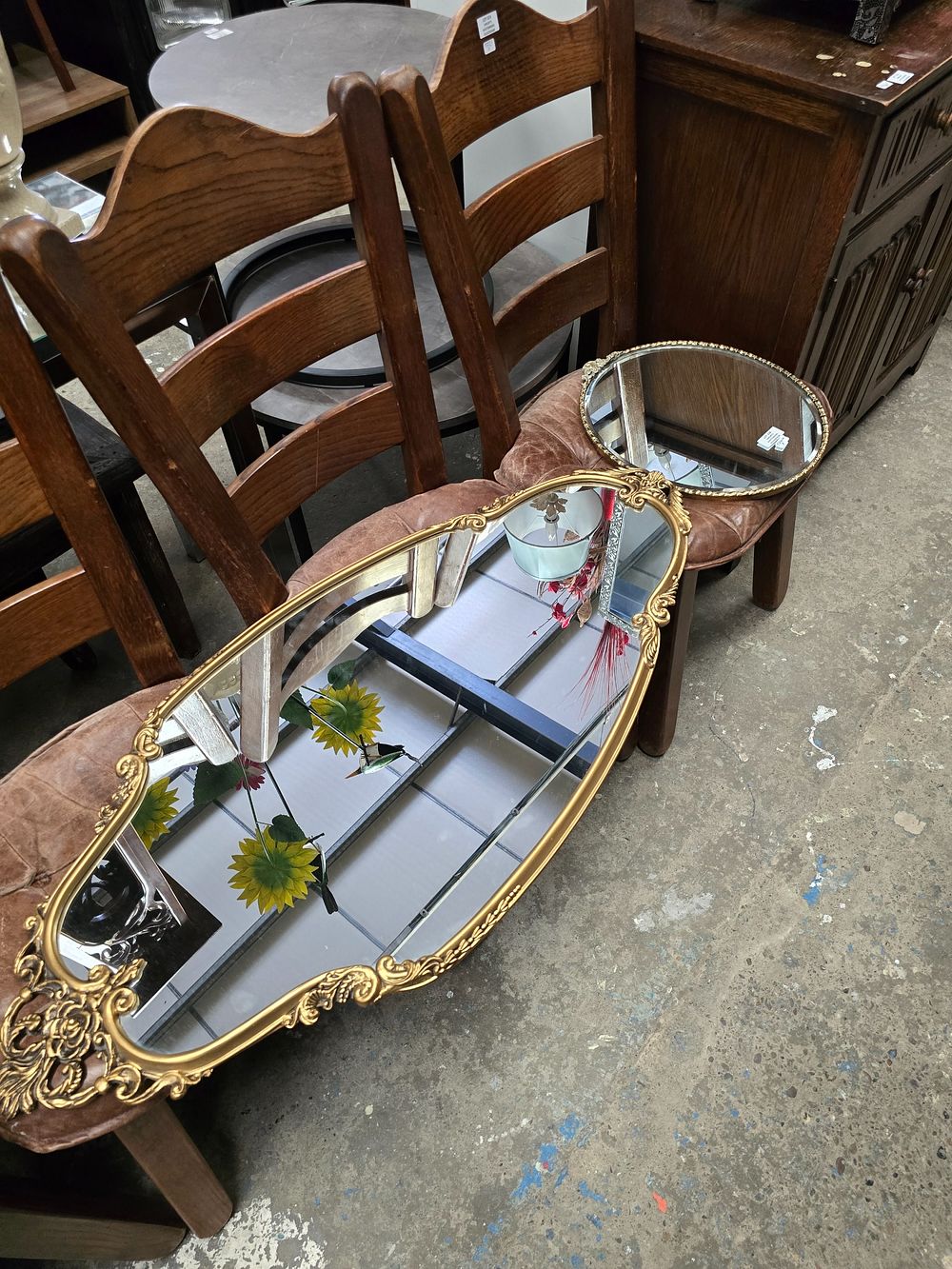 Lot 238: 1 X LARGE SHIELD SHAPE HALL MIRROR WITH...