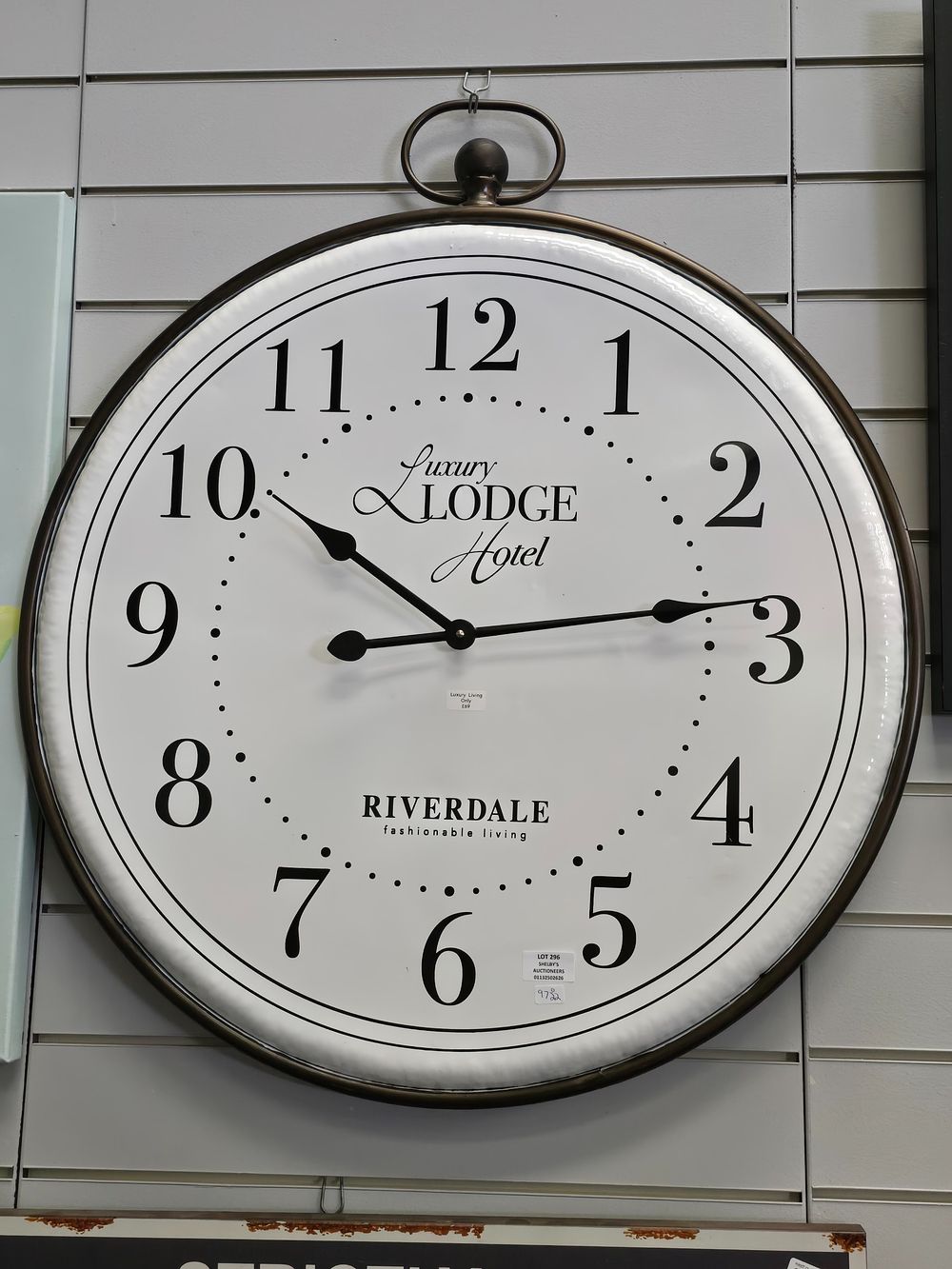 Lot 296: 1 X NEW LUXURY HOTEL CLOCK POCKET WATCH...