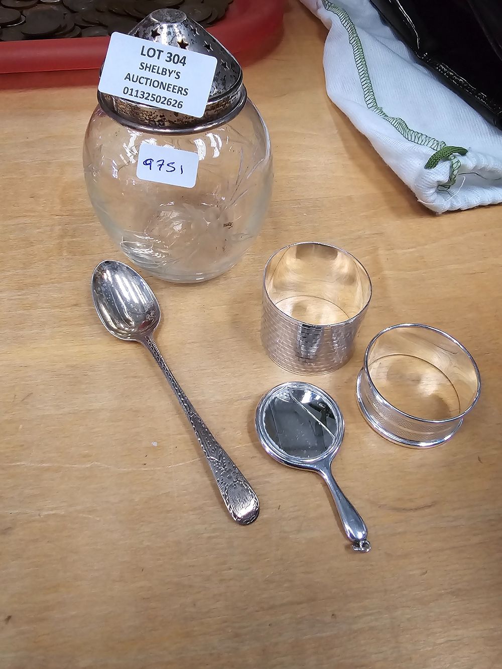 Lot 304: SELECTION OF SILVER WARE ITEMS SUGER SIFTER 2...