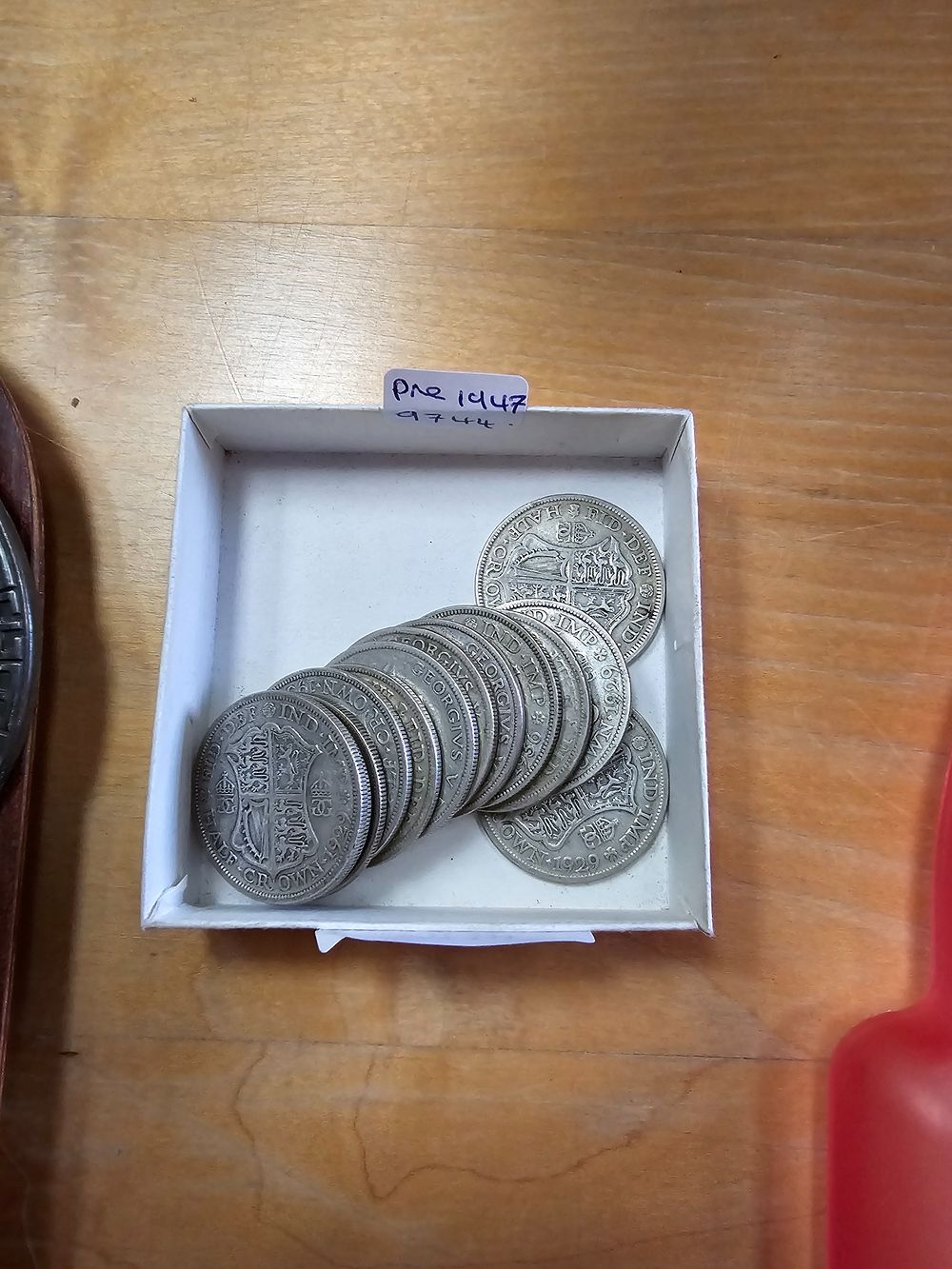 Lot 321: 13 X VARIOUS PRE 1947 HALF CROWN COINS