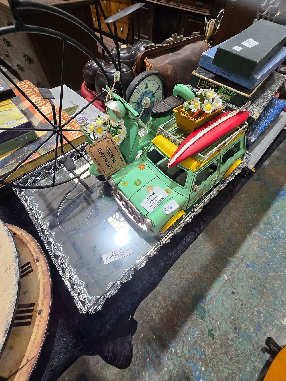 Lot 399: 1 X NEW MIRRORED SERVING TRAY WITH VINTAGE...