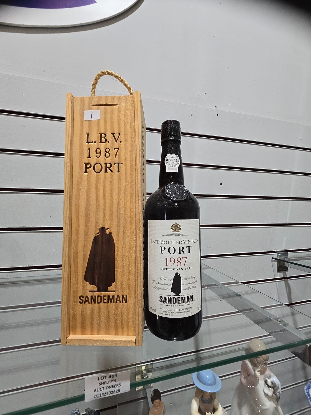 Lot 409: 1 X BOTTLE OF LATE VINTAGE PORT 1987