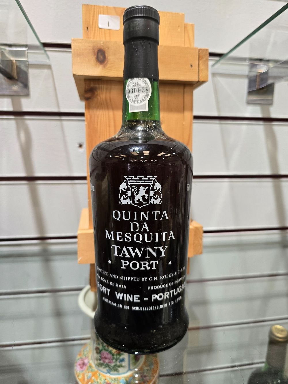 Lot 432: 1 X BOTTLE OF PORTUGAL TAWNY PORT 75CL