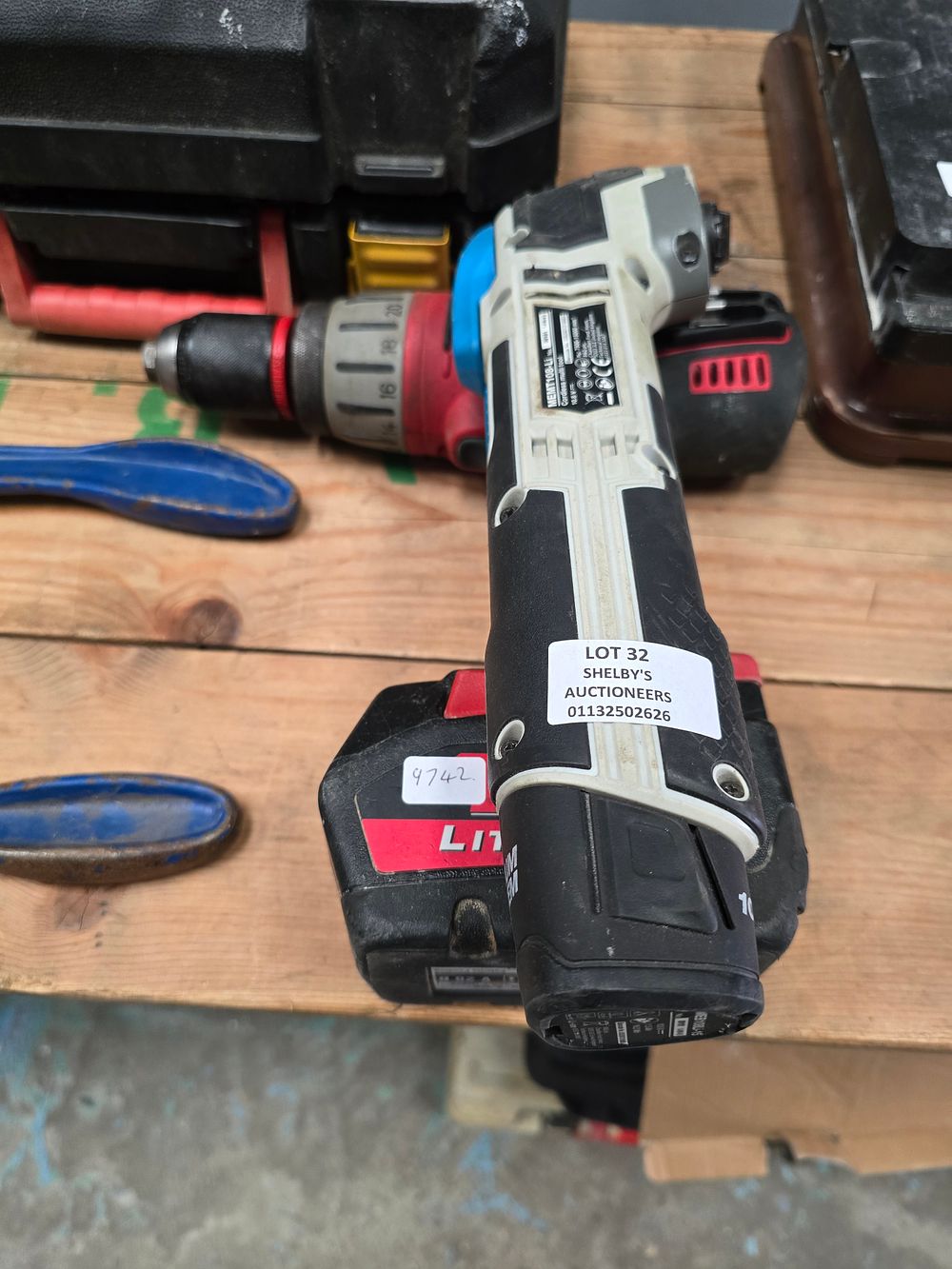 Lot 32: 1 X MACALLISTER CORDLESS MULTI TOOL AND DRILL...