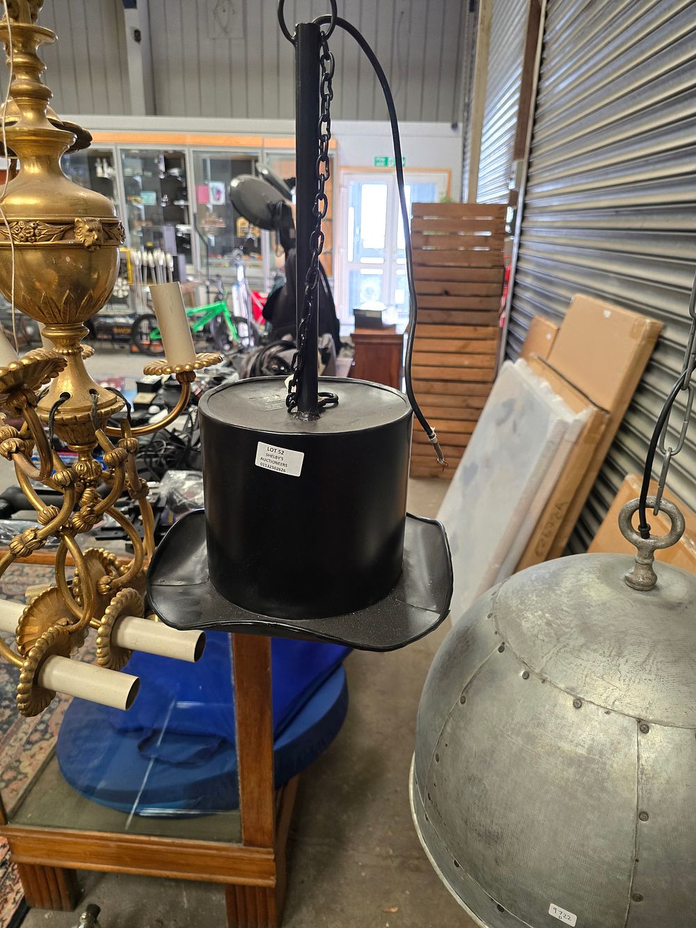 Lot 52: 1 X NEW TOP HAT STYLE CEILING FIXTURE...