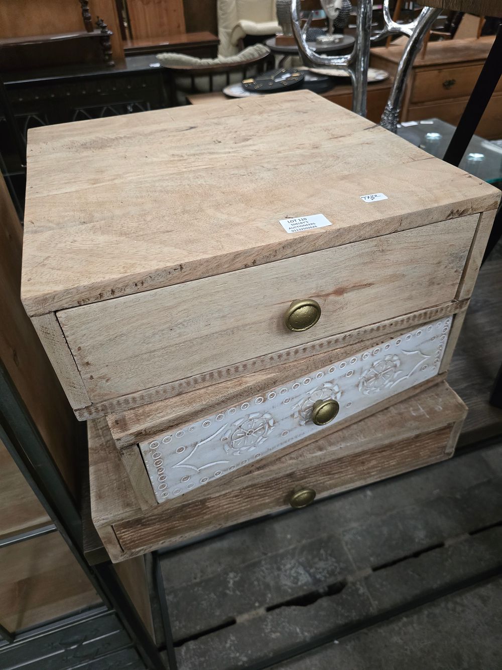 Lot 110: 1 X 3 DRAWER SMALL UNIT RRP 100