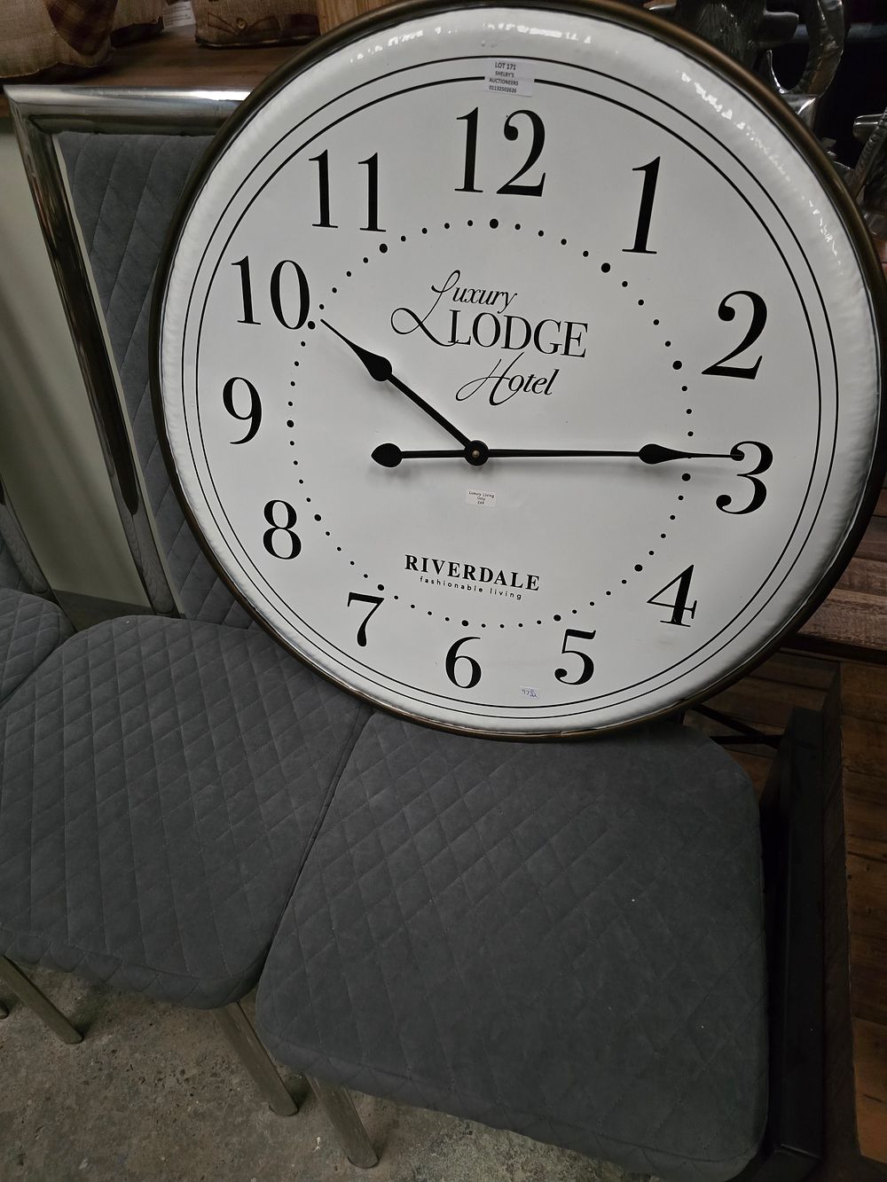 Lot 171: 1 X NEW LUXURY HOTEL CLOCK POCKET WATCH...