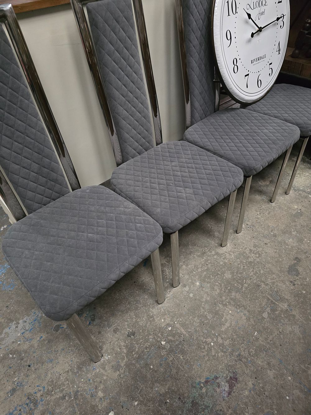 Lot 172: SET OF 4 NEW HIGH BACK METAL AND...