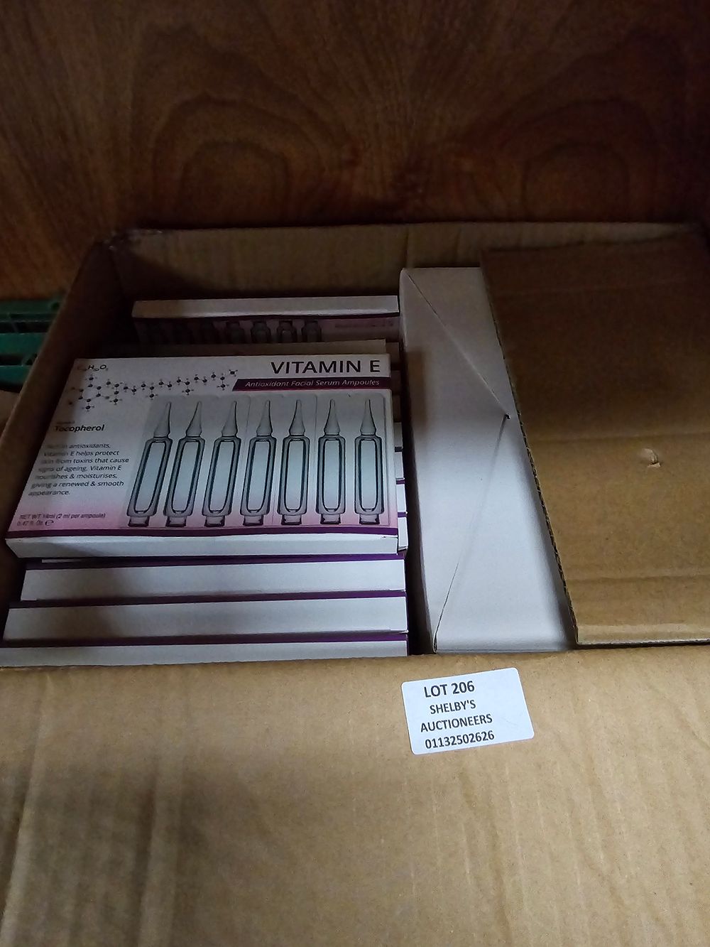 Lot 206: 1 X BOX CONTAING VARIOUS VITAMIN E FACIAL...
