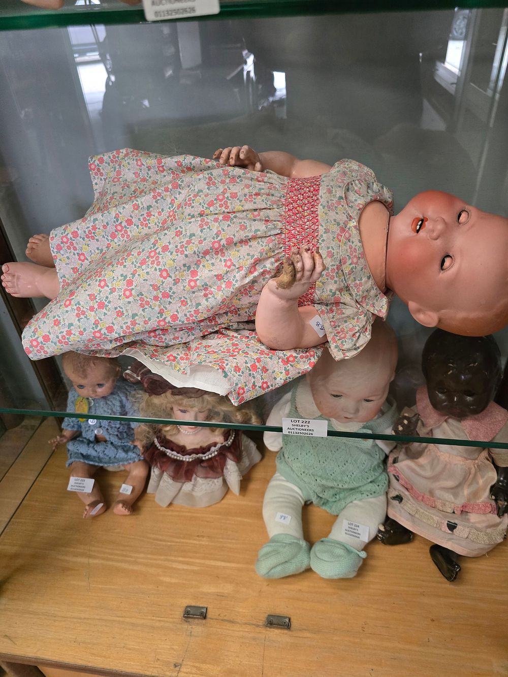Lot 222: 1 X LARGE GERMAN PORCELAIN COMPOSITION JOINTED DOLL