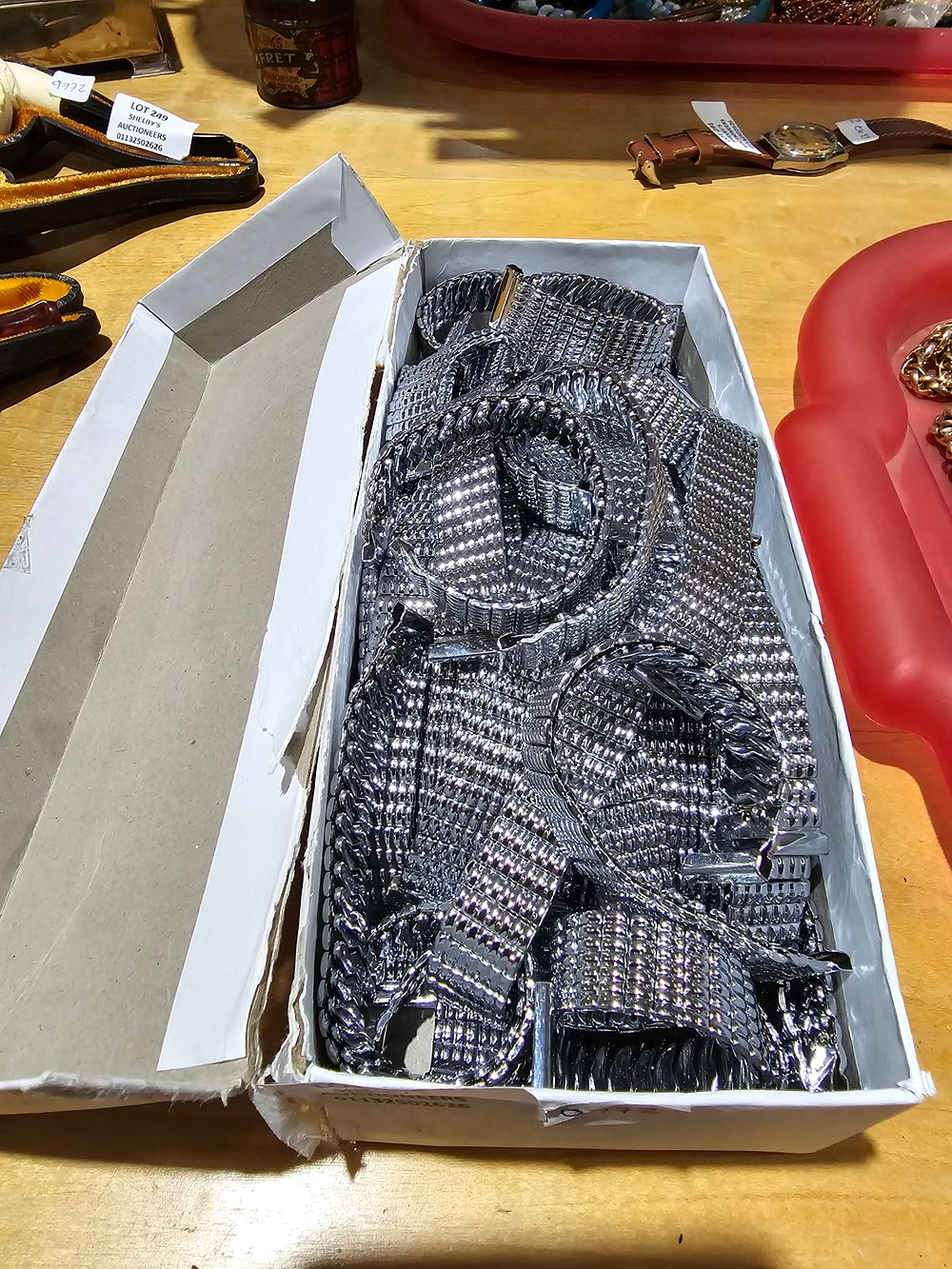 Lot 248: 1 X BOX CONTAINING NEW METAL WRIST WATCH...