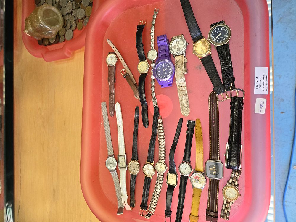 Lot 264: 1 X TRAY CONTAINING VARIOUS WATCHES CITRON REFLEX...