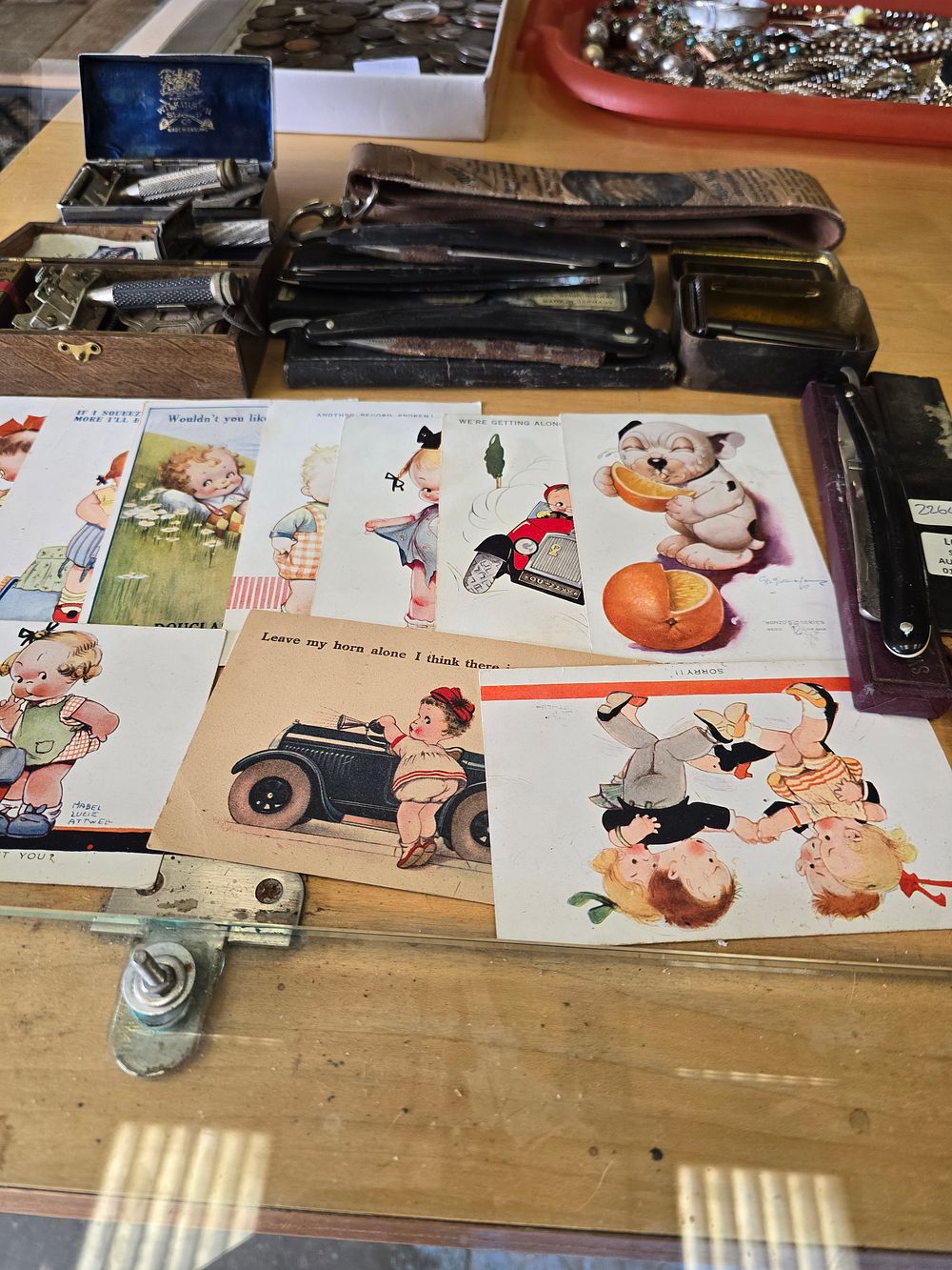 Lot 266: SELECTION OF VARIOUS AGE WW1 ONWARDS POSTCARDS