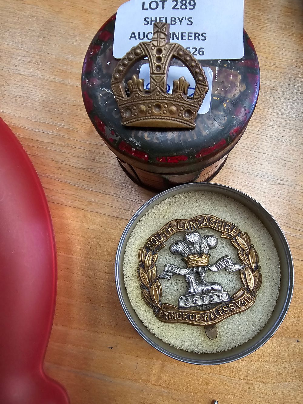 Lot 289: 1 X WW1 CAP BADGE SOUTH LANCASHIRE PRINCE...