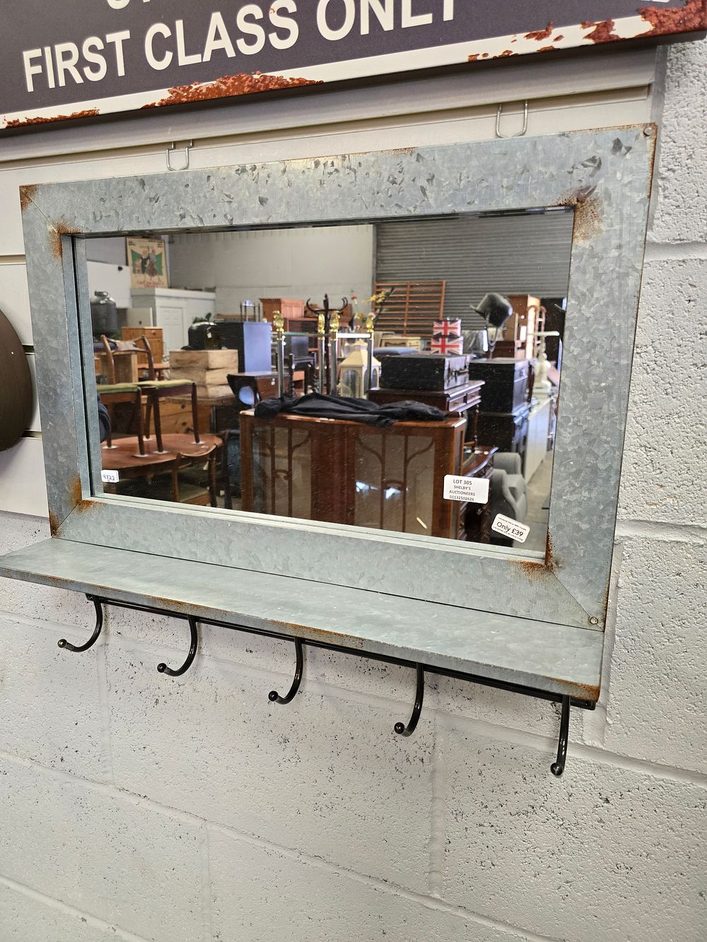 Lot 305: 1 X INDUSTRIAL STYLE WALL MIRROR RRP 40