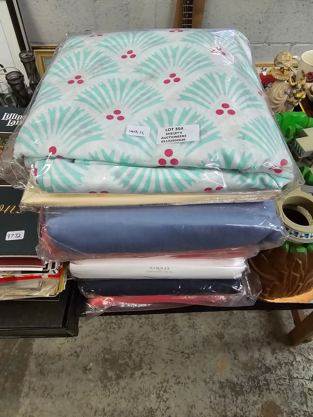 Lot 354: 5 X VARIOUSNEW NIMSAY DOUBLE SHEETS AND VALANCES...