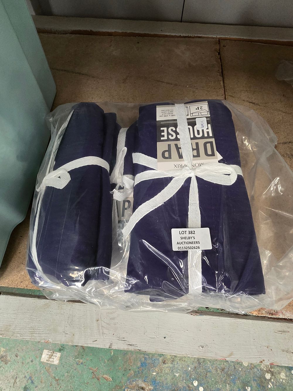 Lot 382: 4 X NEW DRAPHOUSSE DUVET AND PILLOW CASE...