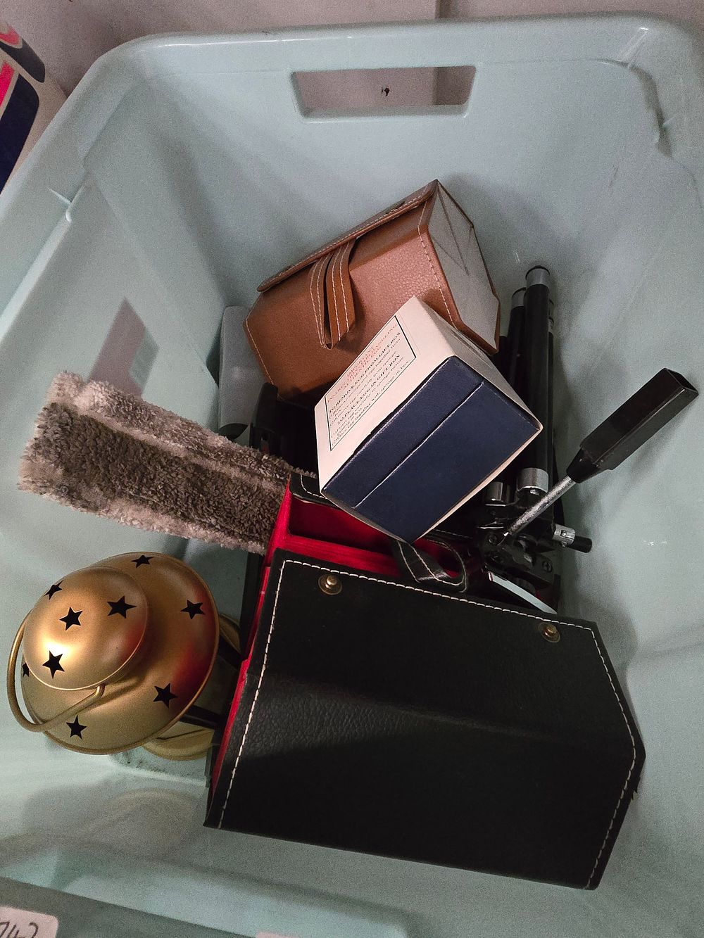 Lot 383: 1 X BOX CONTAING JEWELRY BOXES CAMERA TRIPOD...