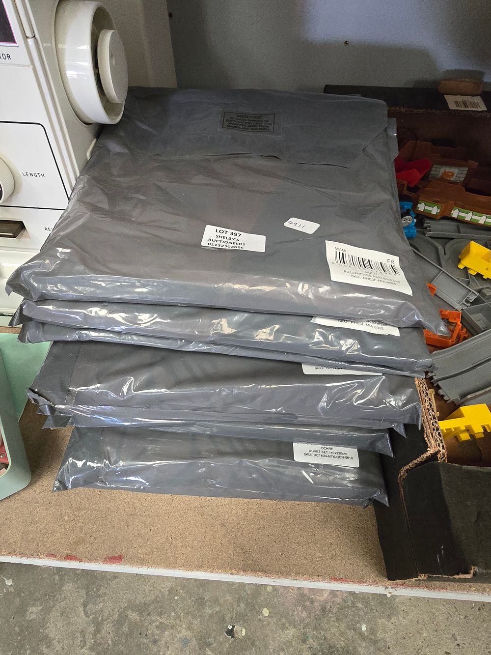 Lot 397: SELECTION OF NEW NIMSAY DUVETS WITH PILLOW CASES...