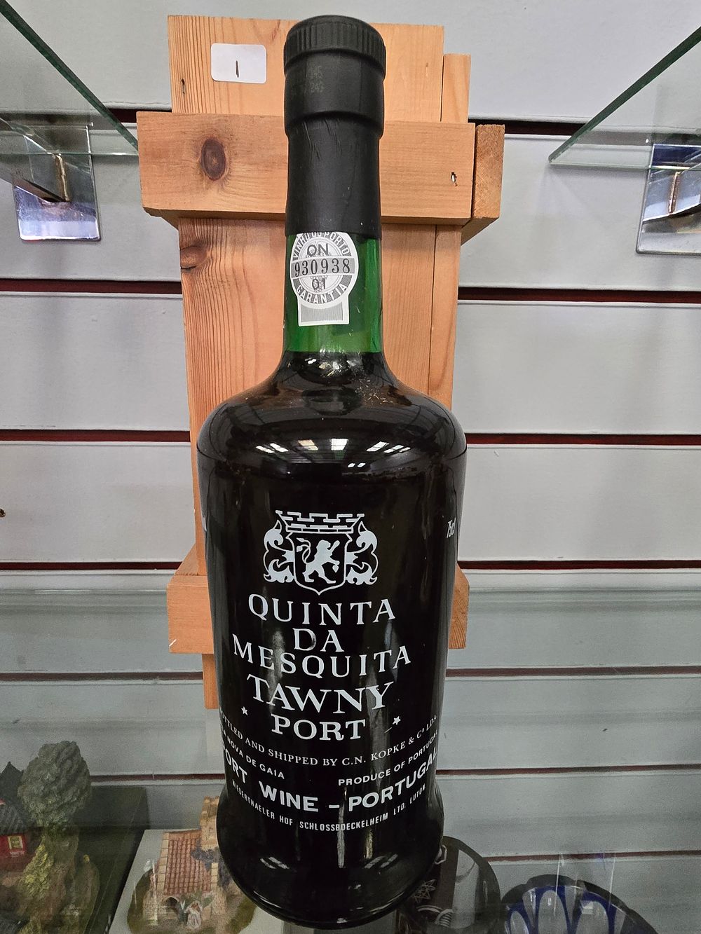 Lot 428: 1 X BOTTLE OF PORTUGAL TAWNY PORT 75CL