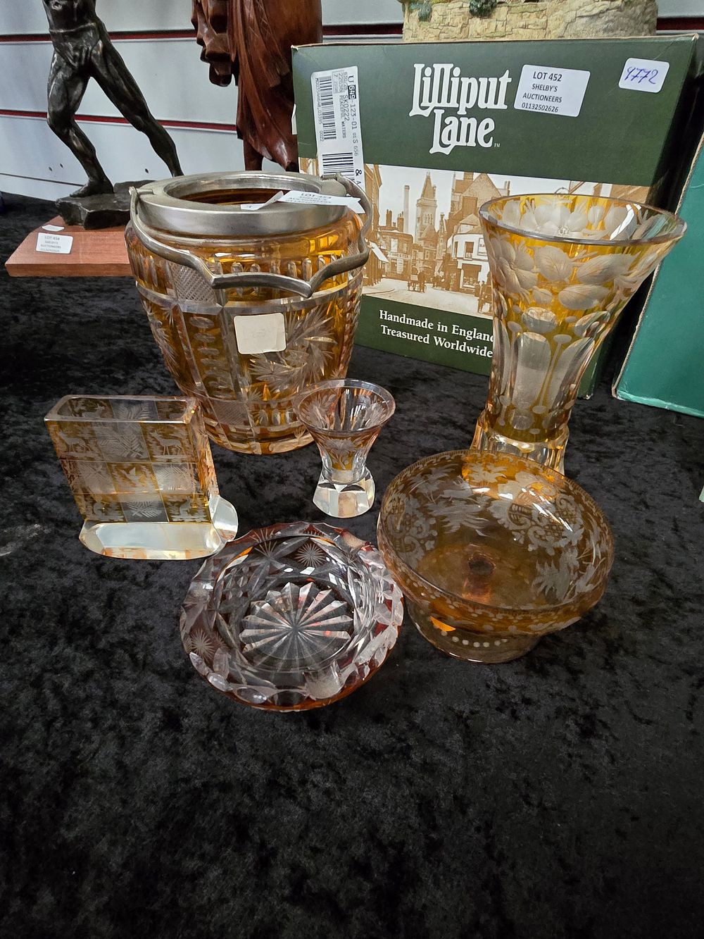 Lot 453: SELECTION OF AMBER BOHEMIA STYLE CRYSTAL WARE ITEMS