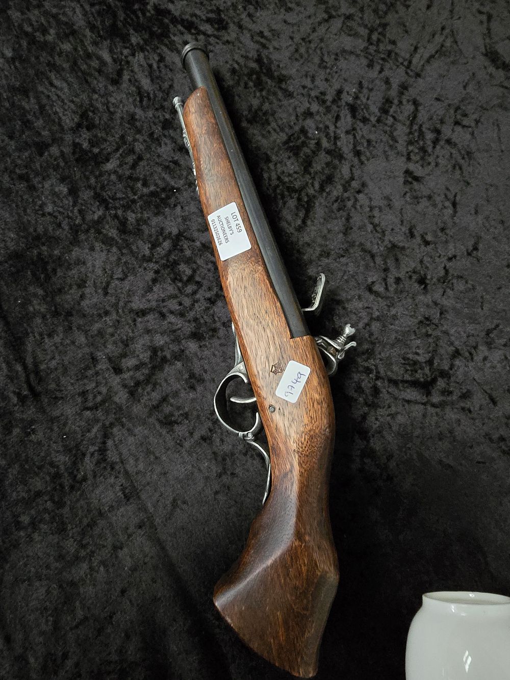 Lot 459: 1 X REPRODUCTION FLINTLOCK PISTOL WALL DISPLAY