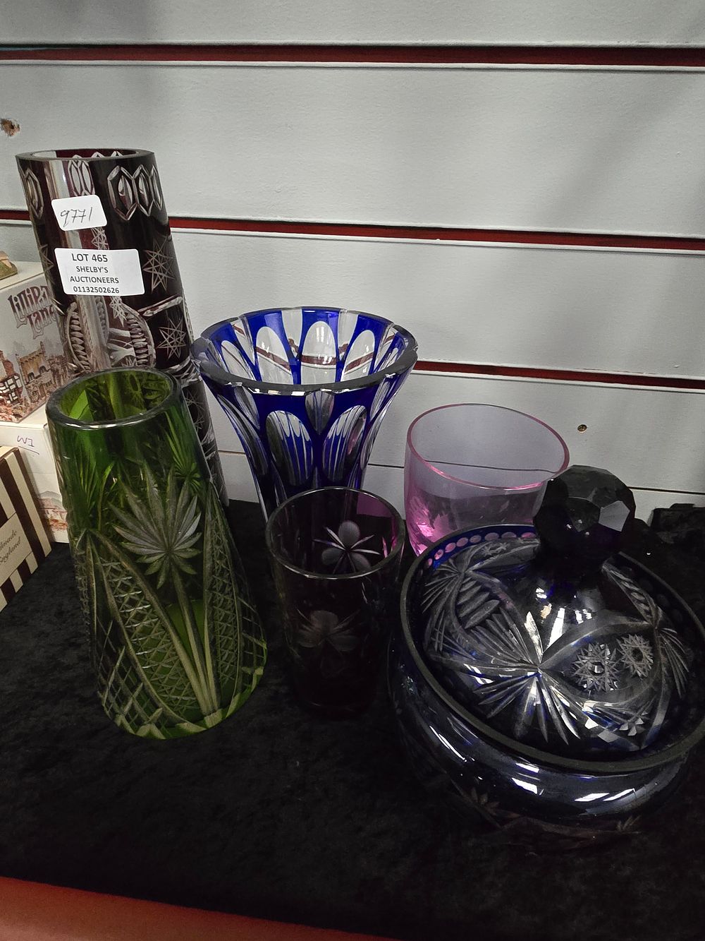 Lot 465: SELECTION OF VARIOUS BOHEMIA STYLE GLASS WARE ITEMS