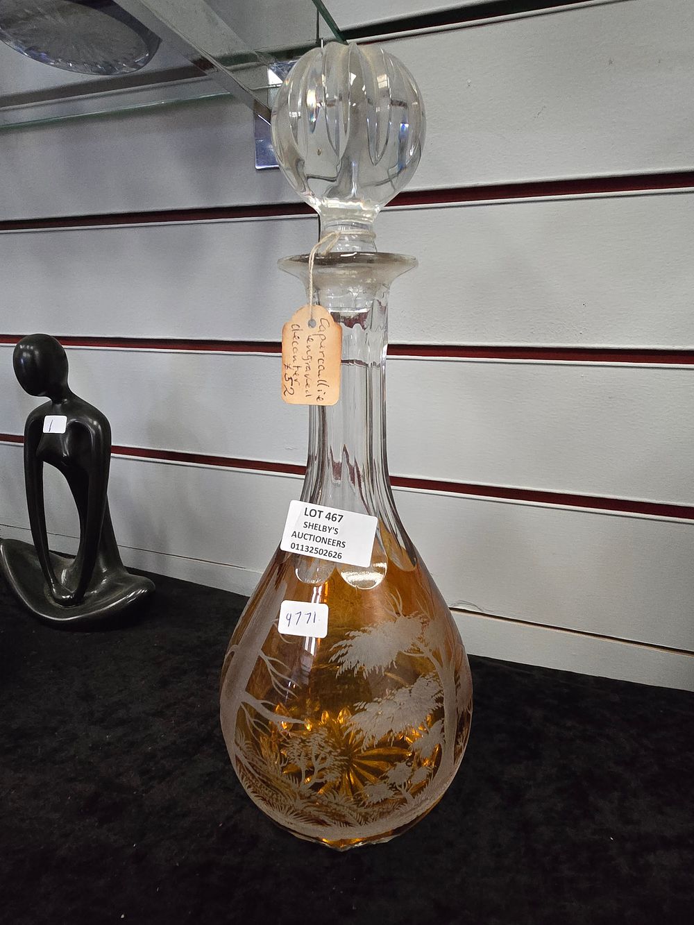 Lot 467: 1 X AMBER BOHEMIA STYLE GLASS DECANTER
