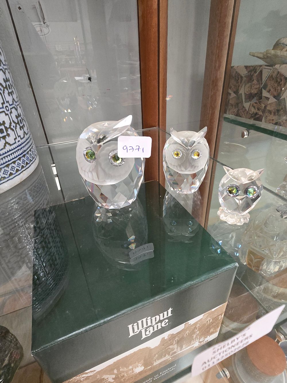 Lot 481: 3 X VARIOUS SWAROVSKI CRYSTAL OWL FIGURES