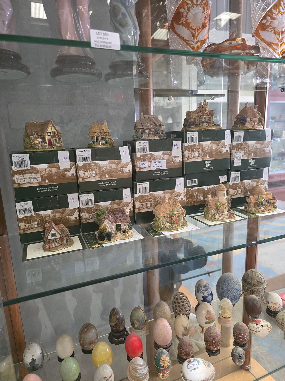 Lot 505: 10 X VARIOUS BOXED LILLIPUT LANE COTTAGES