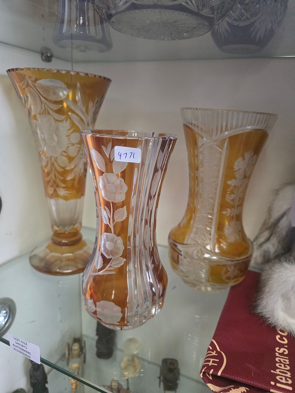 Lot 512: 3 X PIECES OF AMBER CRYSTAL WARE ITEMS