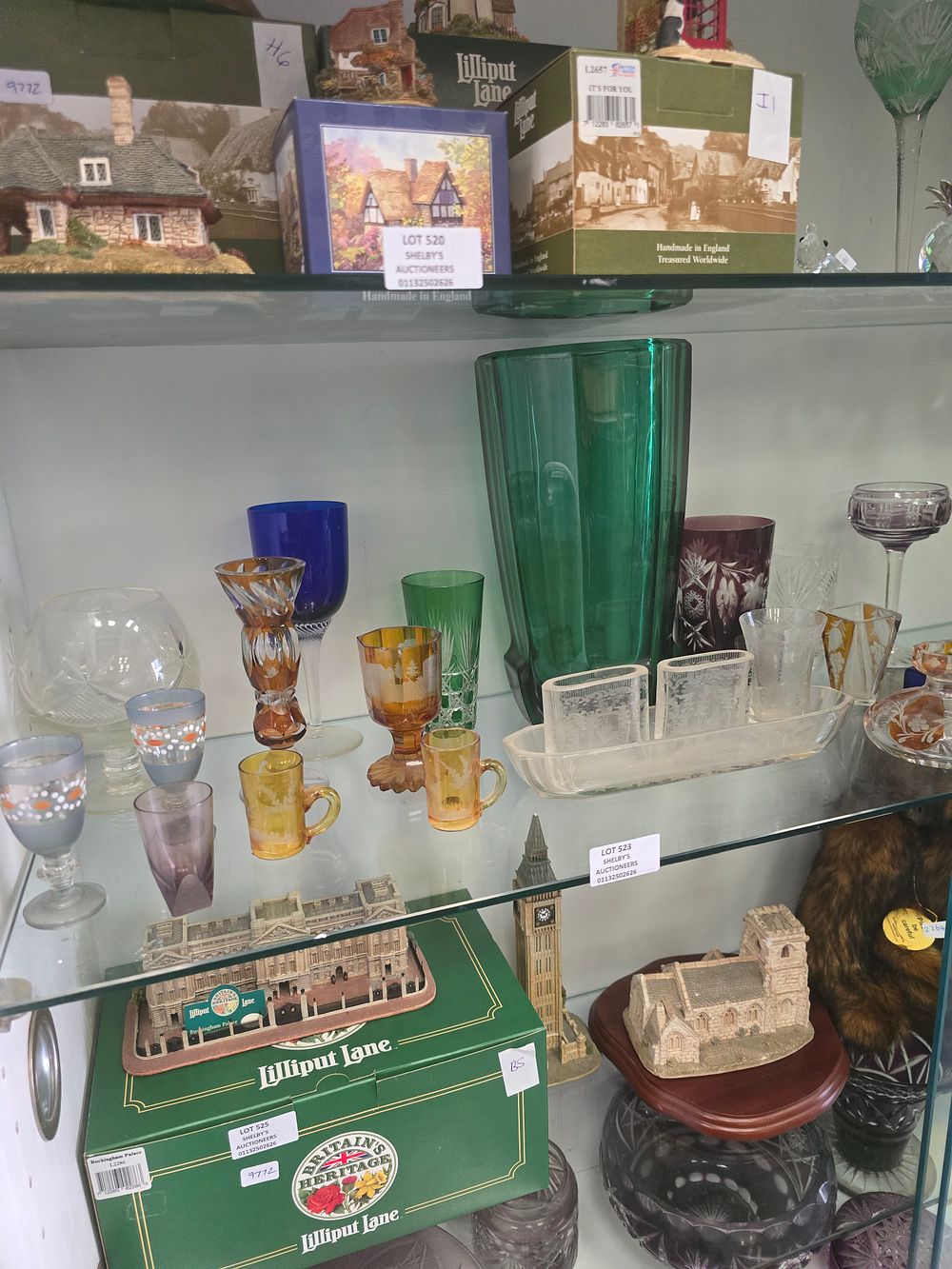 Lot 523: SELECTION OF BOHEMIA STYLE GLASS WARE ITEMS ETC