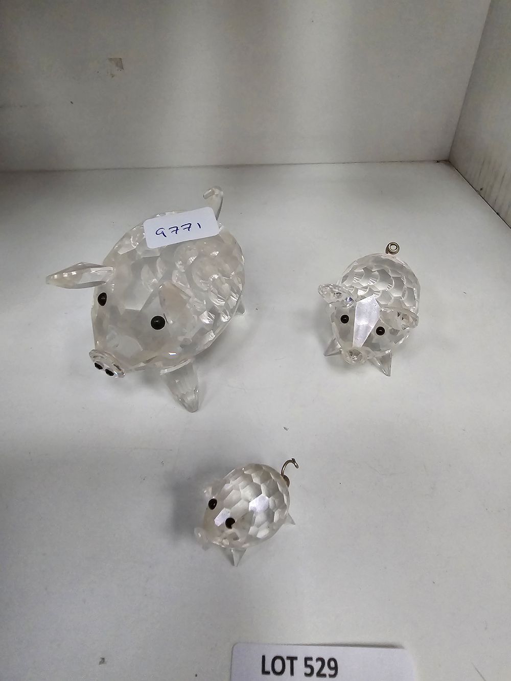 Lot 529: 3 X SWAROVSKI CRYSTAL PIGS