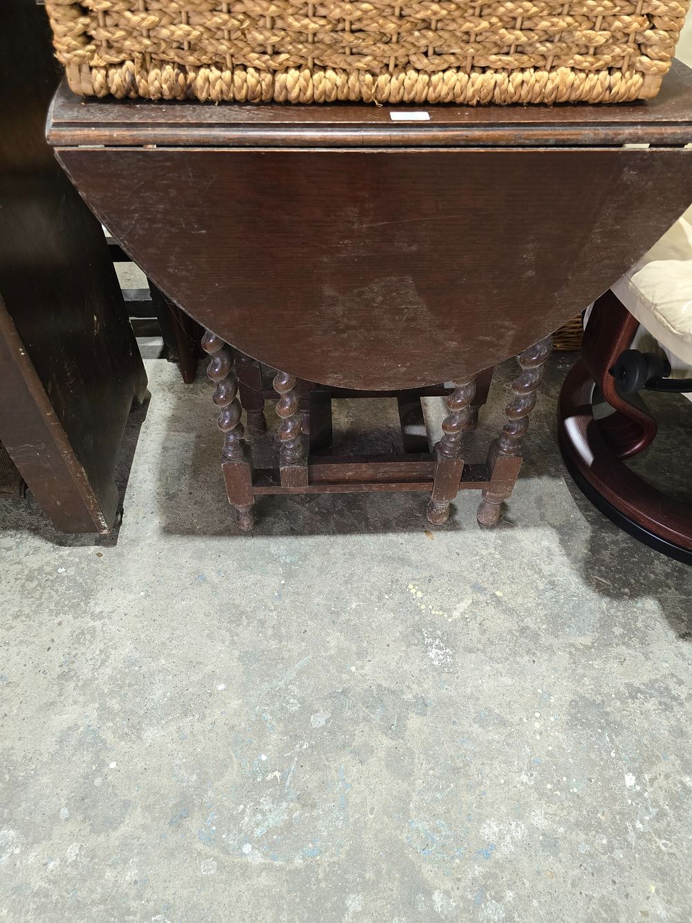 Lot 60: 1 X SMALL OAK BARLEY TWIST GATE LEG...