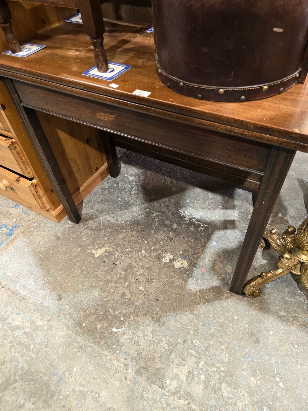 Lot 77: 1 X OAK FLIP TOP CARD TABLE