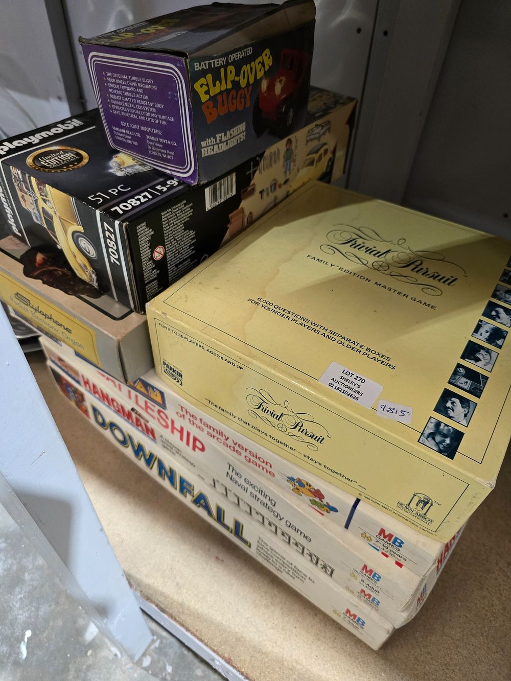 Lot 270: SELECTION OF VARIOUS VINTAGE FAMILY GAMES