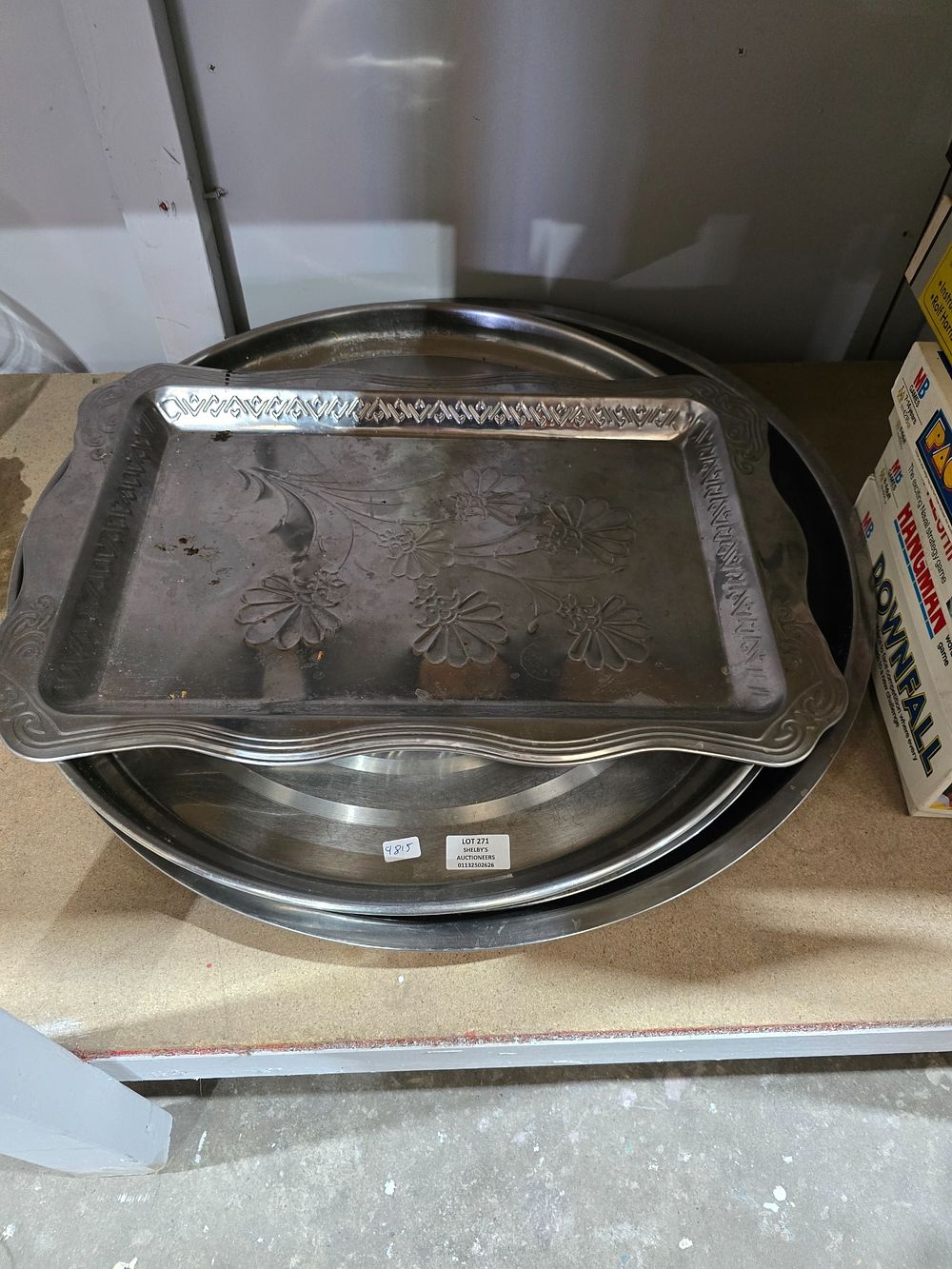 Lot 271: SELECTION OF METAL SERVING TRAYS