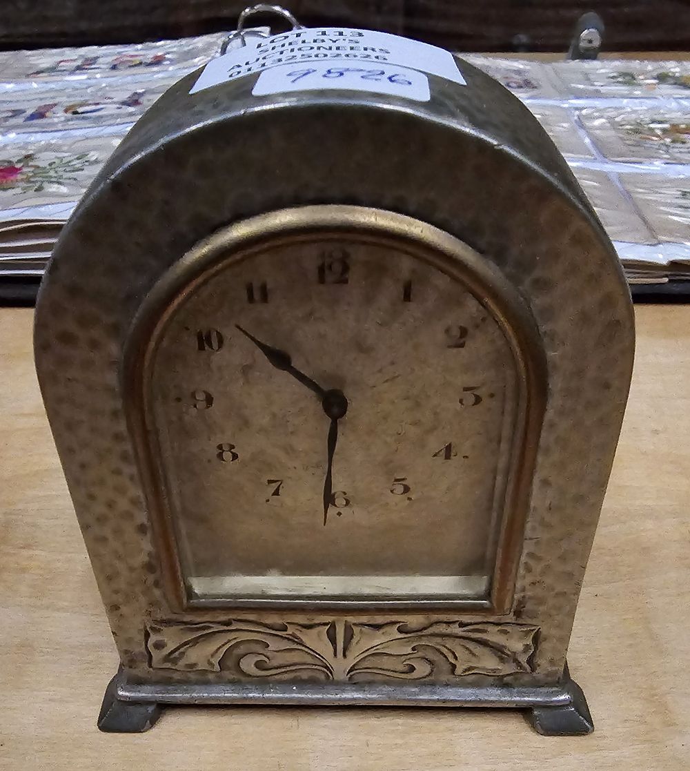Lot 113: 1 X MADE IN ENGLAND TUDRIC PEWTER DECO...