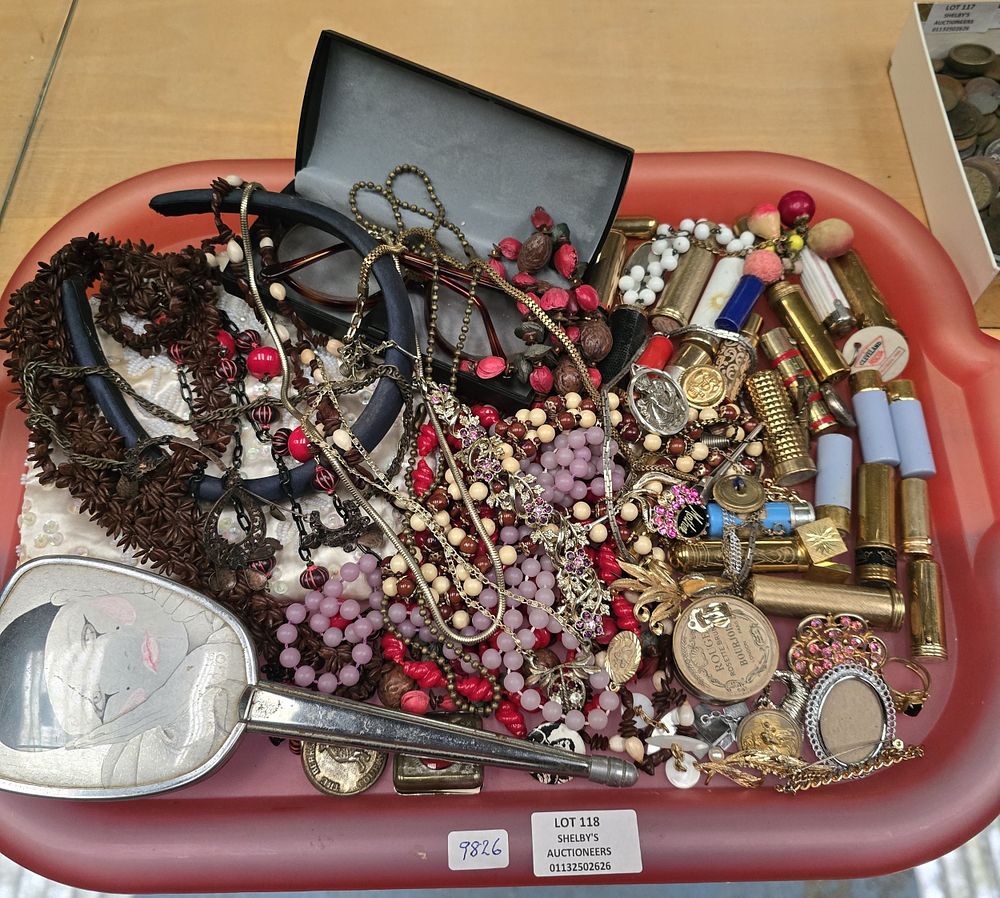 Lot 118: 1 X TRAY CONTAINING COSTUME JEWELLERY WARE WITH...