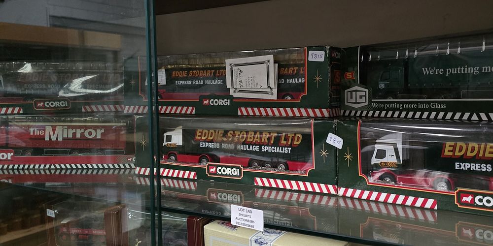 Lot 140: 5 X CORGI EDDIE STOBARD WITH MIRROR LORRY